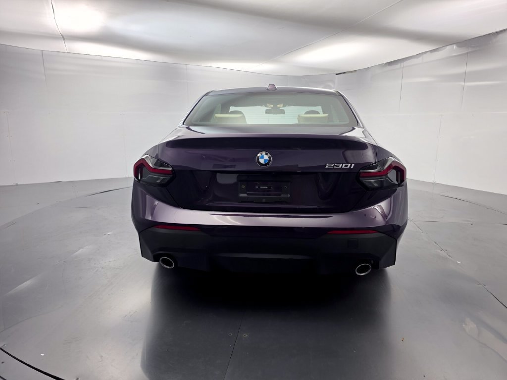 Used 2025 BMW 230i Coupe w/ Convenience Package RWD image 5