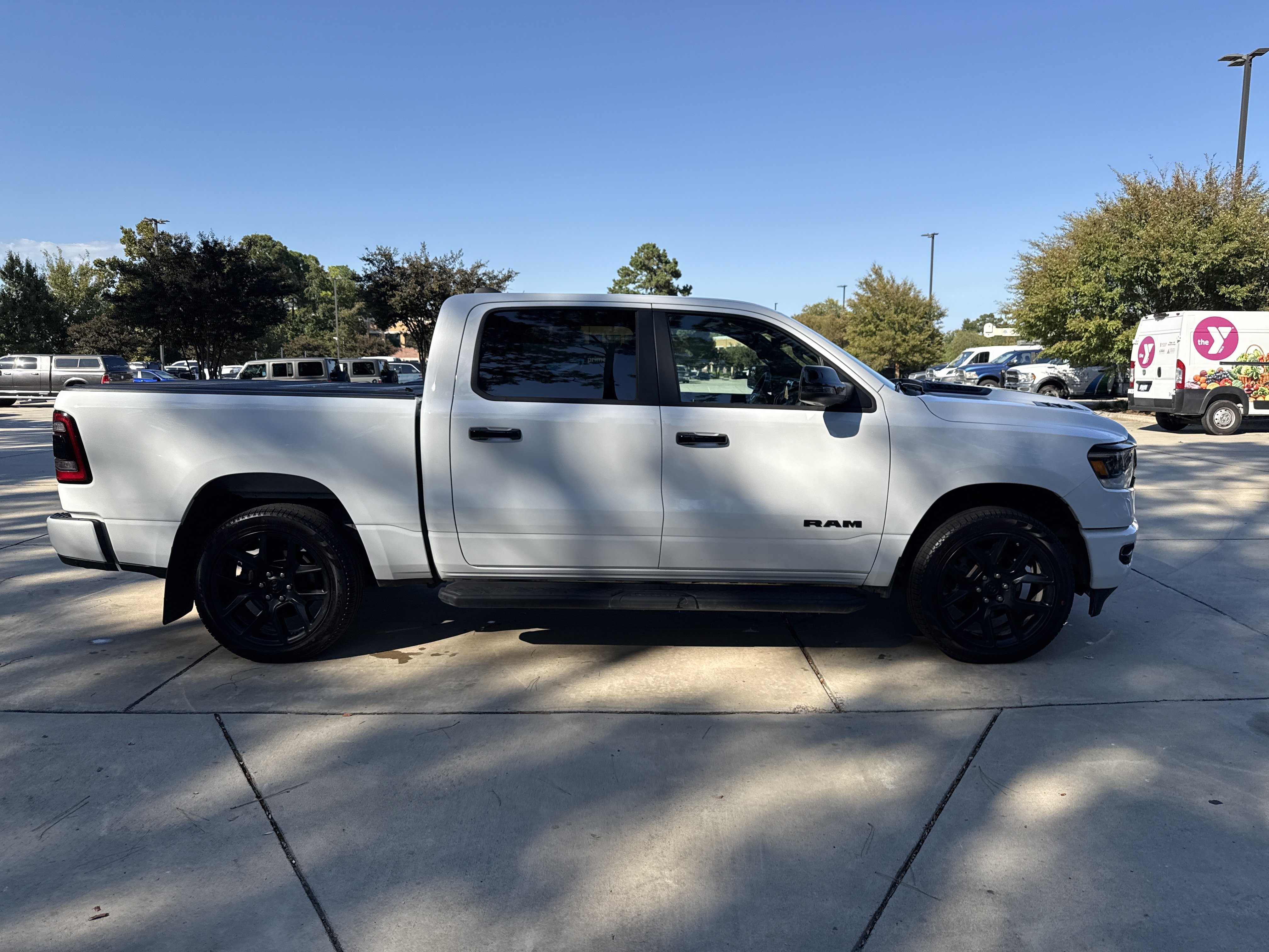 Used 2024 RAM 1500 Laramie AWD/4WD image 10