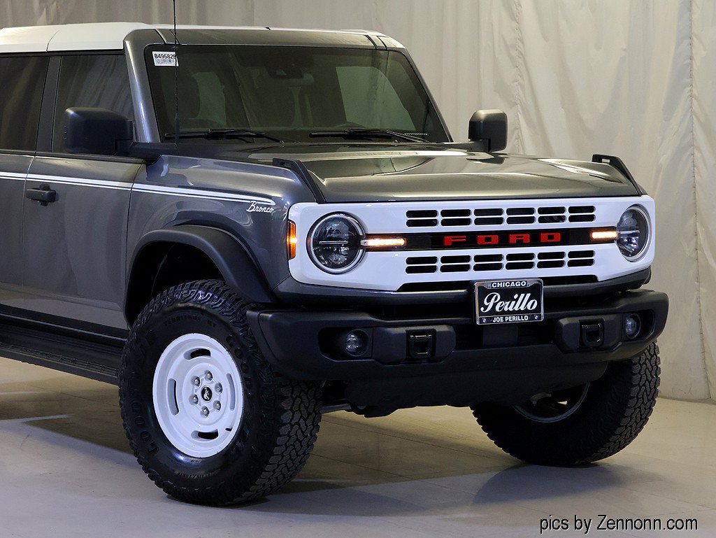 Used 2025 Ford Bronco Heritage Edition AWD/4WD image 2