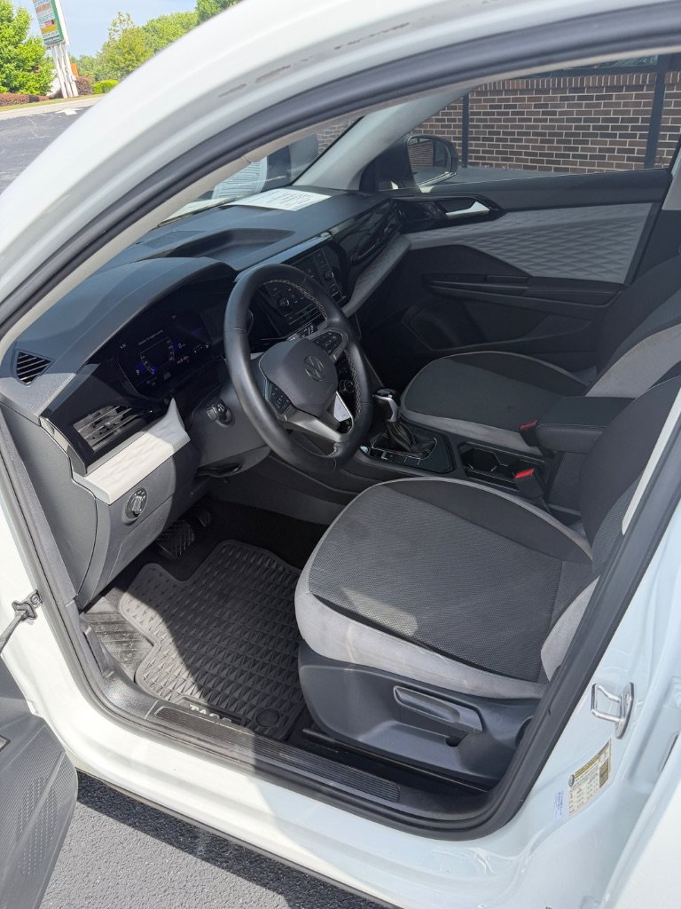 Used 2024 Volkswagen Taos S FWD image 16