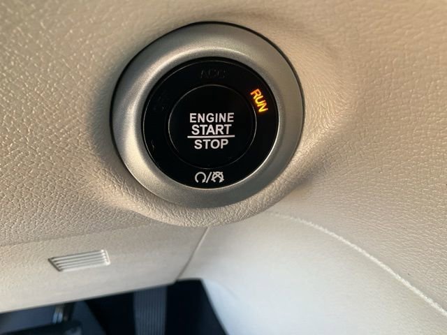 Used 2018 Chrysler Pacifica Touring Plus w/ Tire & Wheel Group image 12