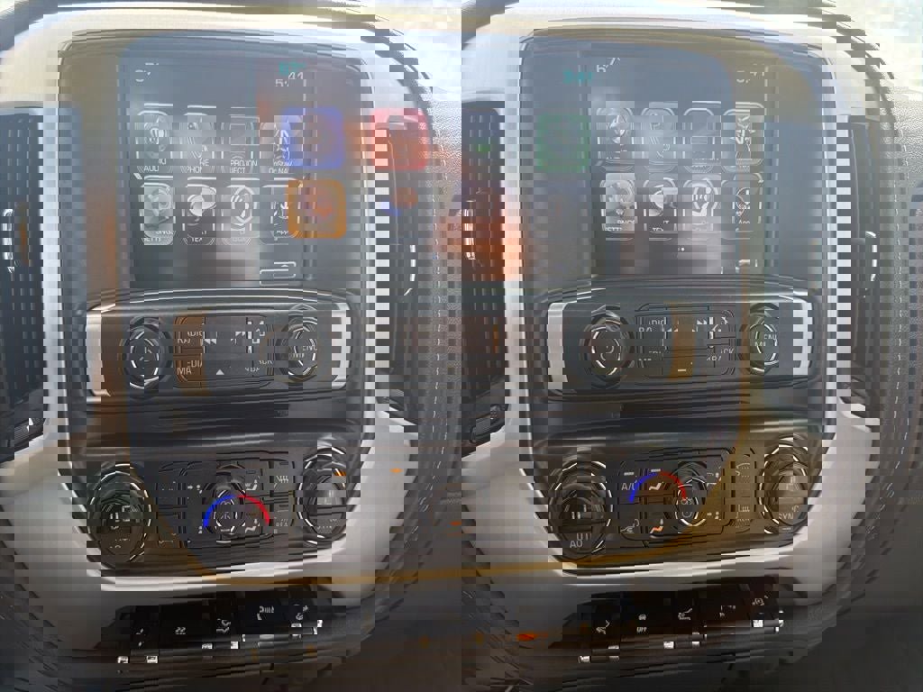 Used 2018 GMC Sierra 1500 SLE w/ Texas SLE Value Package image 27