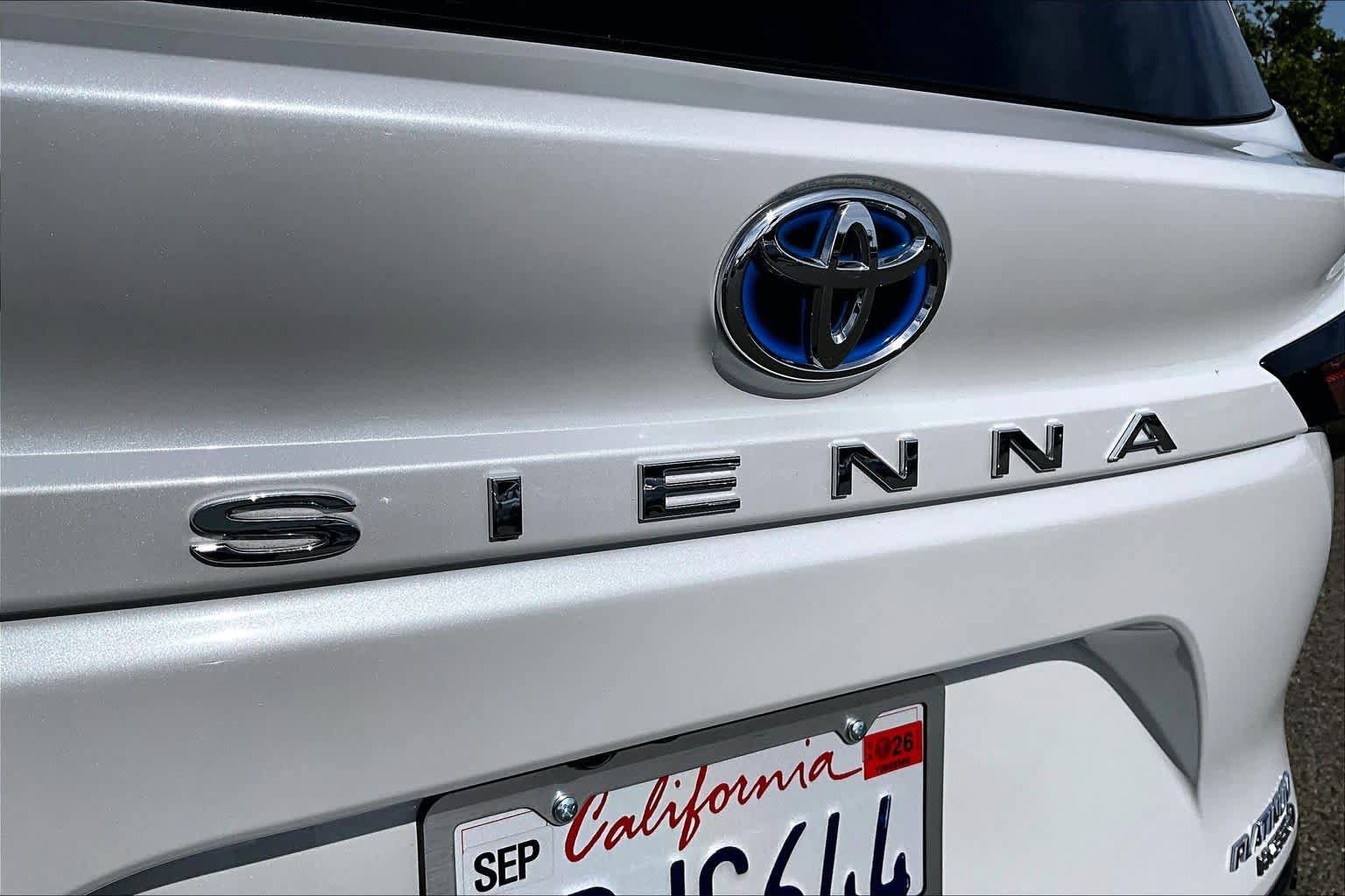 Certified 2024 Toyota Sienna Platinum AWD/4WD image 30