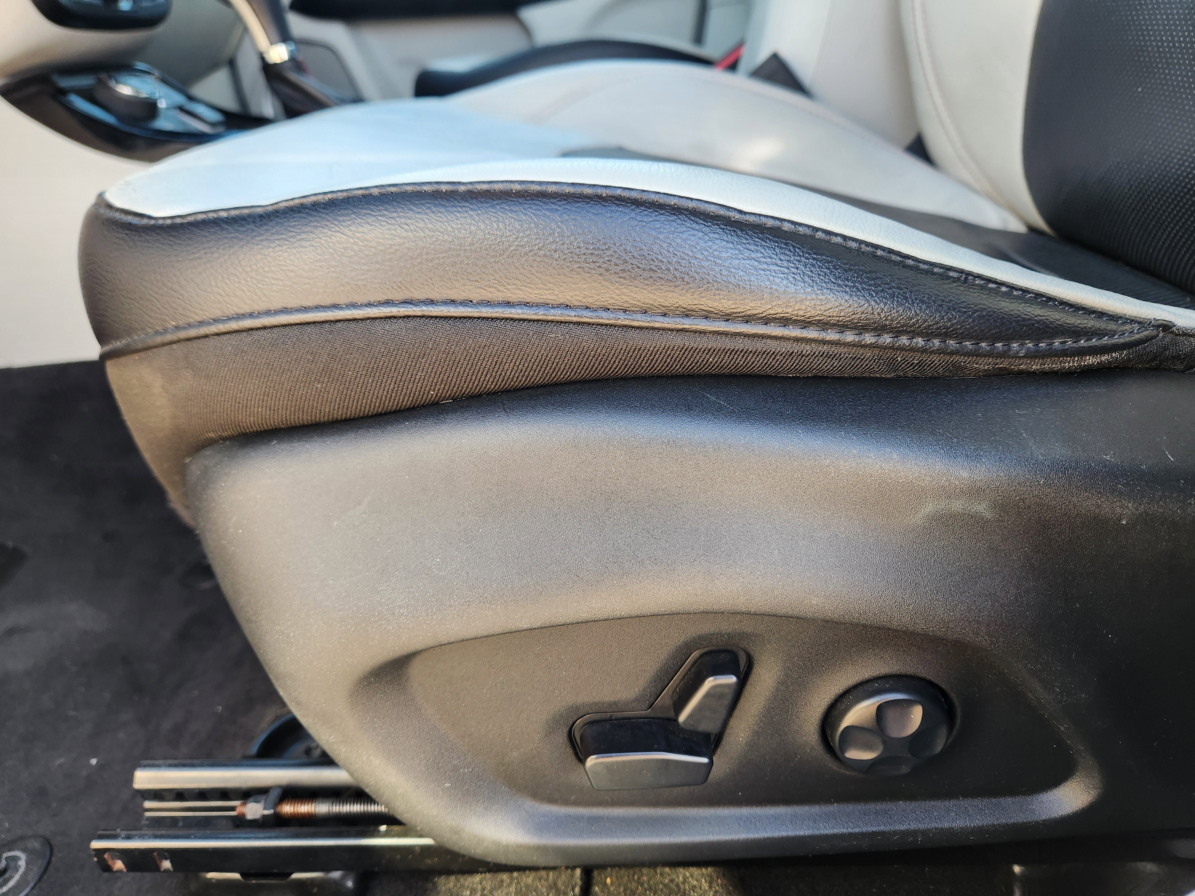 Used 2018 Jeep Compass Limited w/ Navigation Group image 24