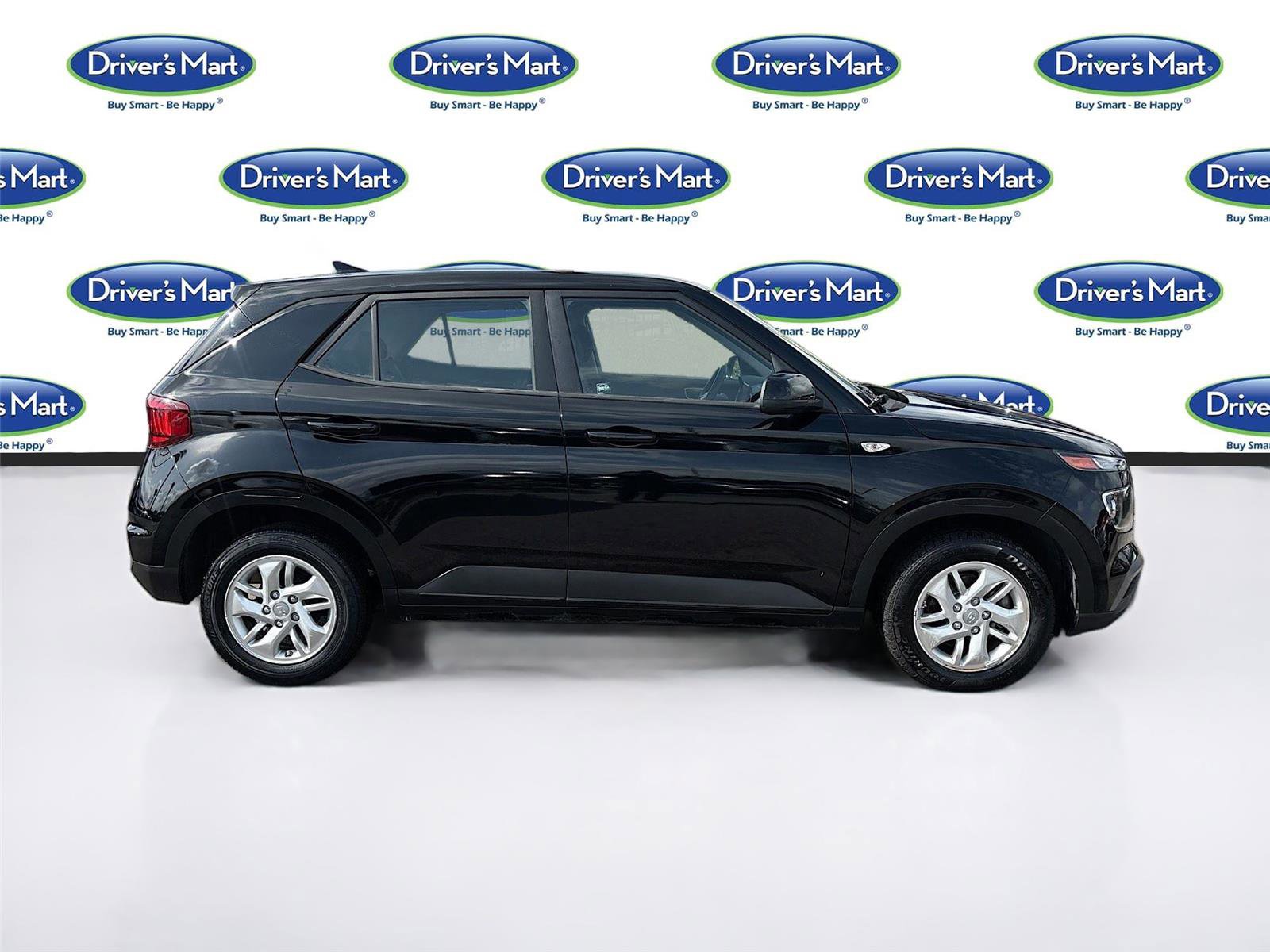 Used 2021 Hyundai Venue SE FWD image 8