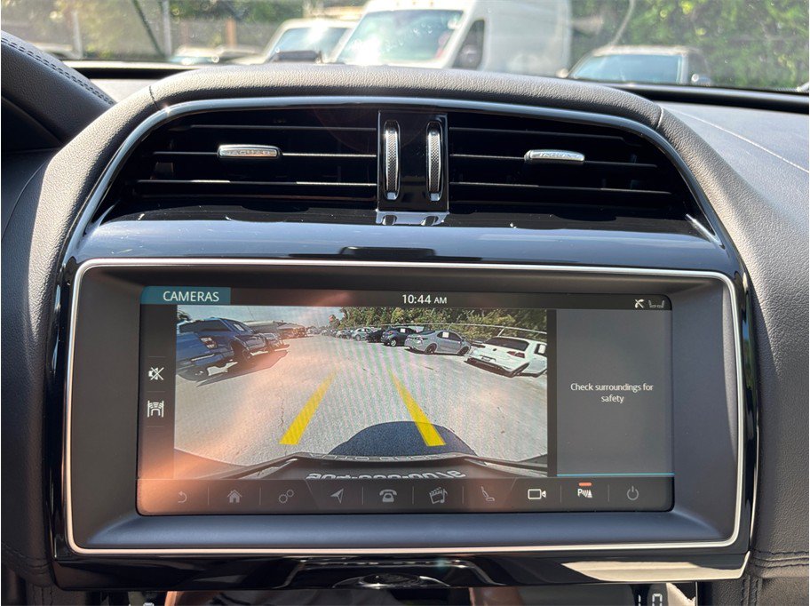 Used 2020 Jaguar F-PACE Prestige AWD/4WD image 32