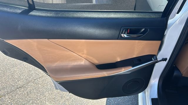 Used 2016 Lexus IS 200t RWD image 14