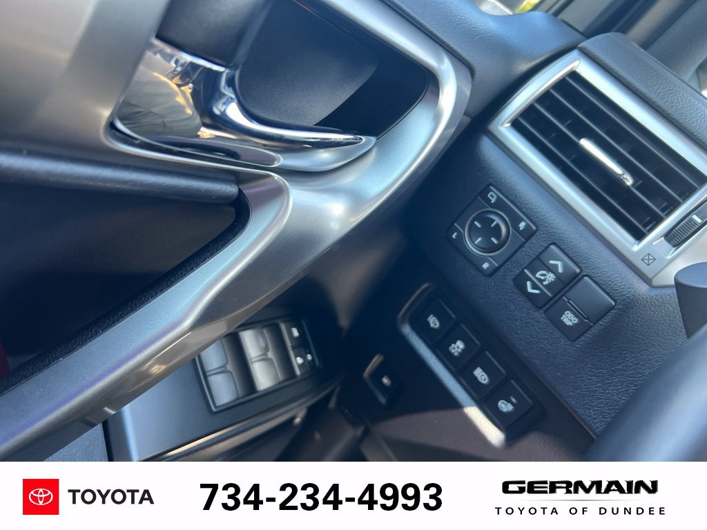 Used 2023 Lexus GX 460 Premium w/ Premium Plus Package AWD/4WD image 17