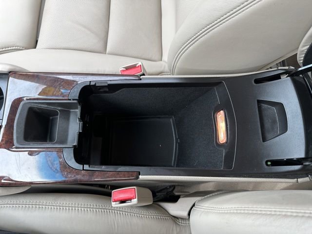 Used 2013 Cadillac XTS Premium FWD image 28