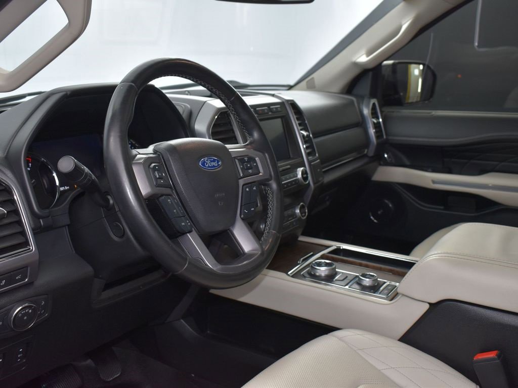 Used 2019 Ford Expedition Platinum image 5