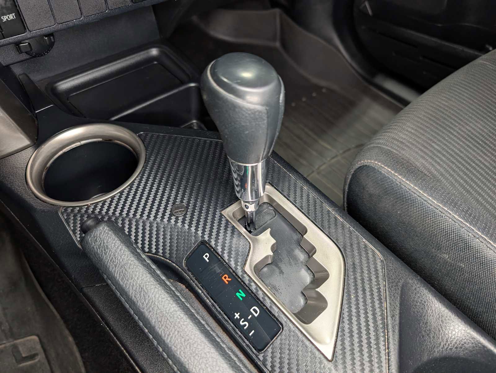 Used 2013 Toyota RAV4 XLE image 29