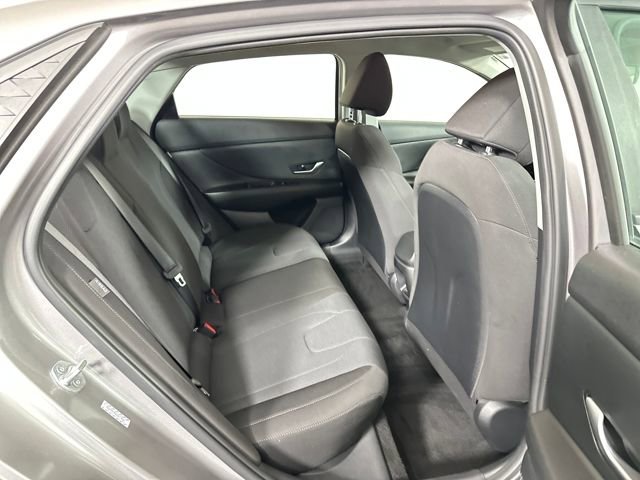 Certified 2024 Hyundai Elantra SE image 27