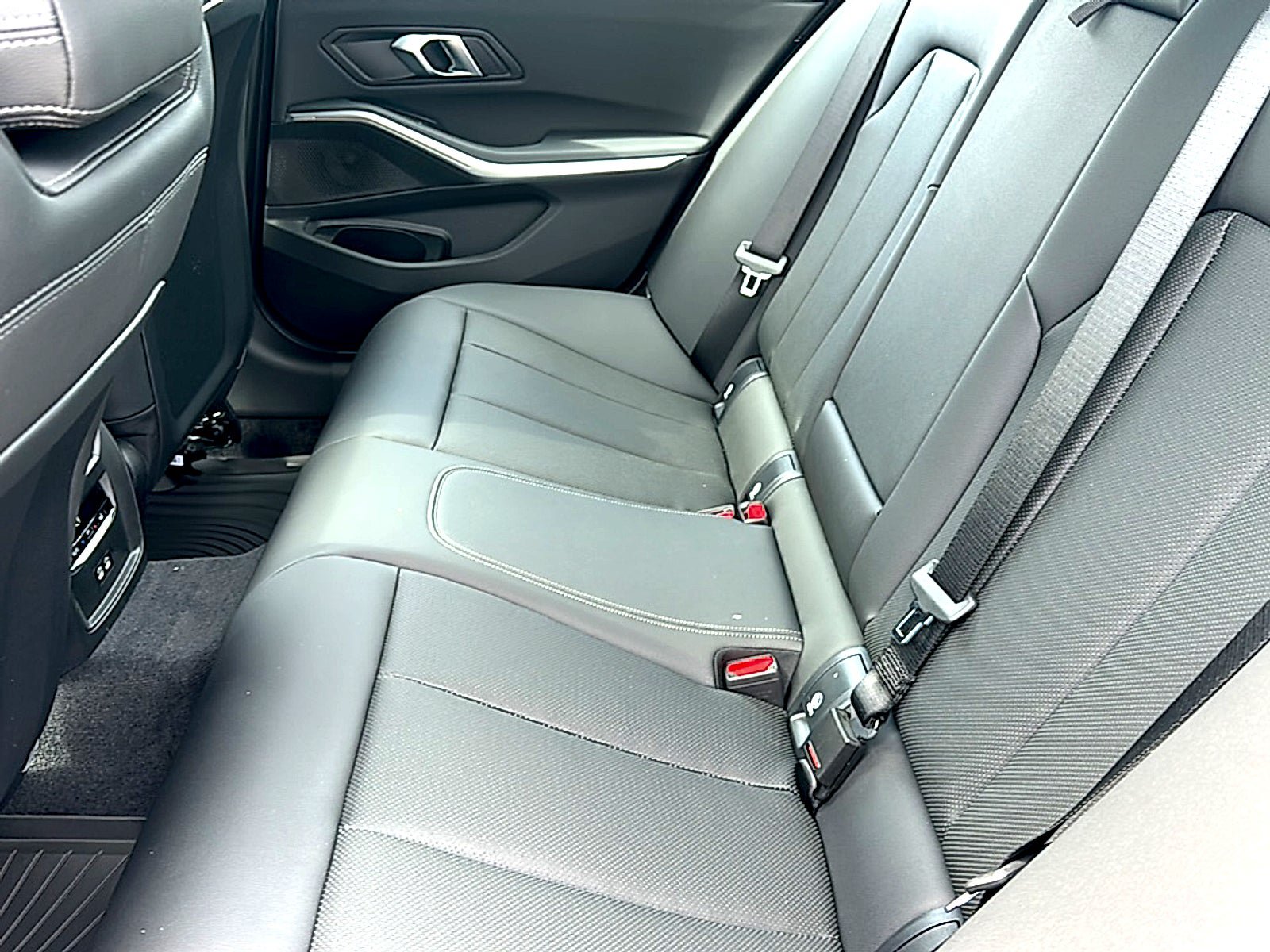 New 2026 BMW 330i Sedan w/ Premium Package RWD image 16
