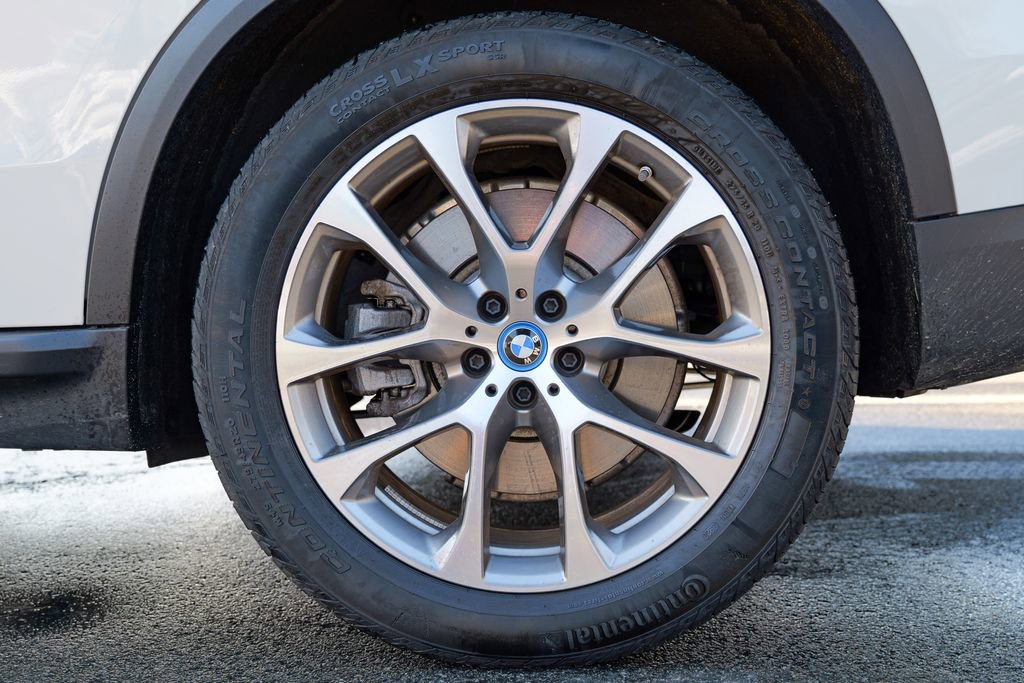 Used 2024 BMW X5 xDrive50e image 14