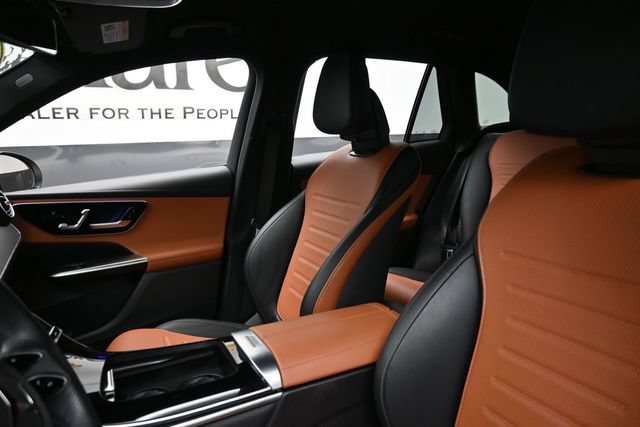 Used 2024 Mercedes-Benz GLC 300 image 17