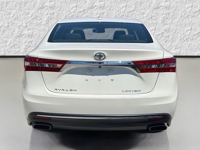 Used 2017 Toyota Avalon Limited w/ Carpet Mat Package FWD image 4