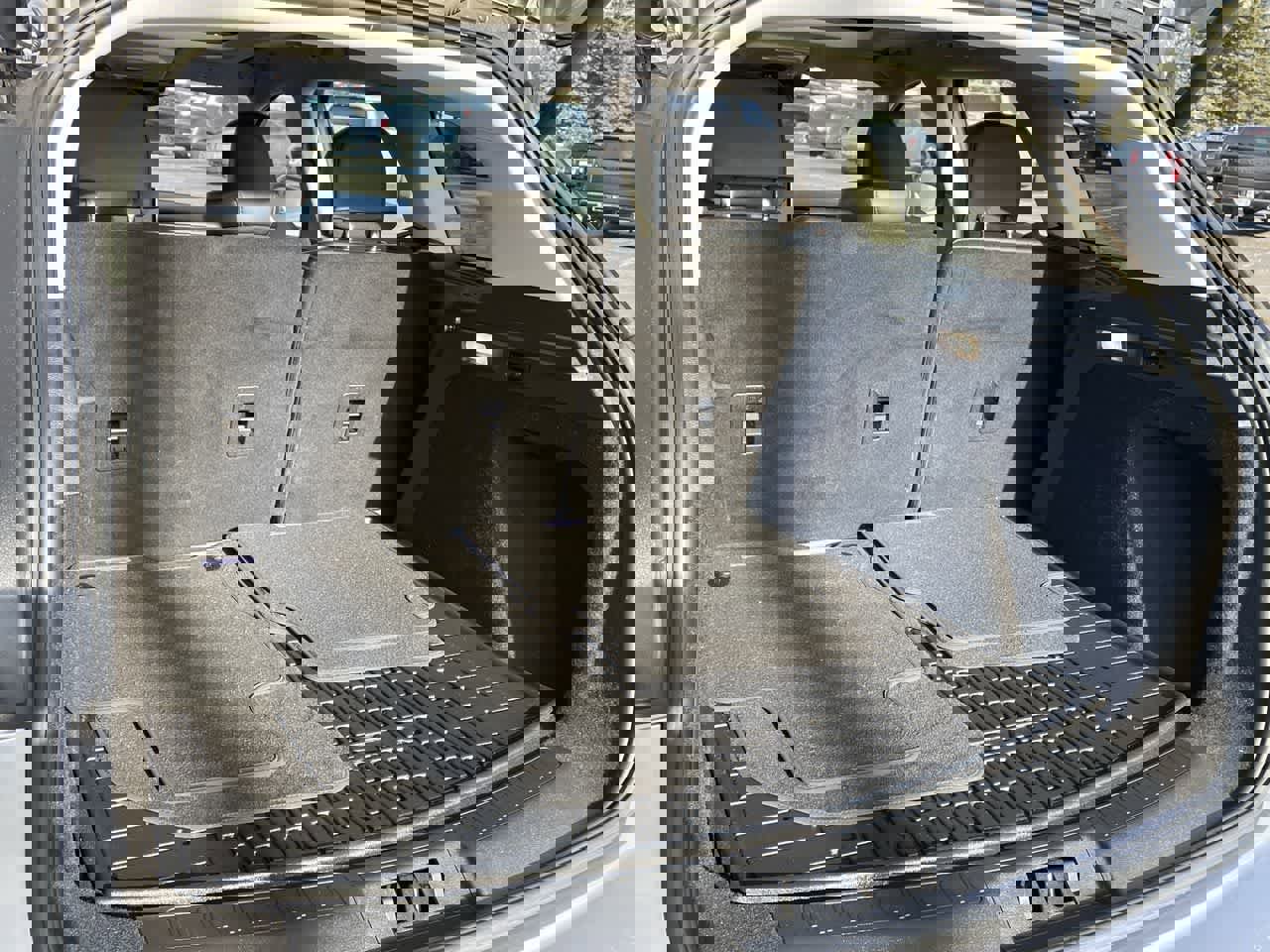 Used 2023 Lincoln Corsair Reserve w/ Equipment Group 201A image 17