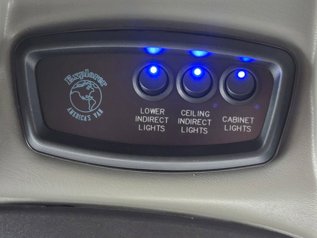 Used 2021 Mercedes-Benz Sprinter 2500 image 31