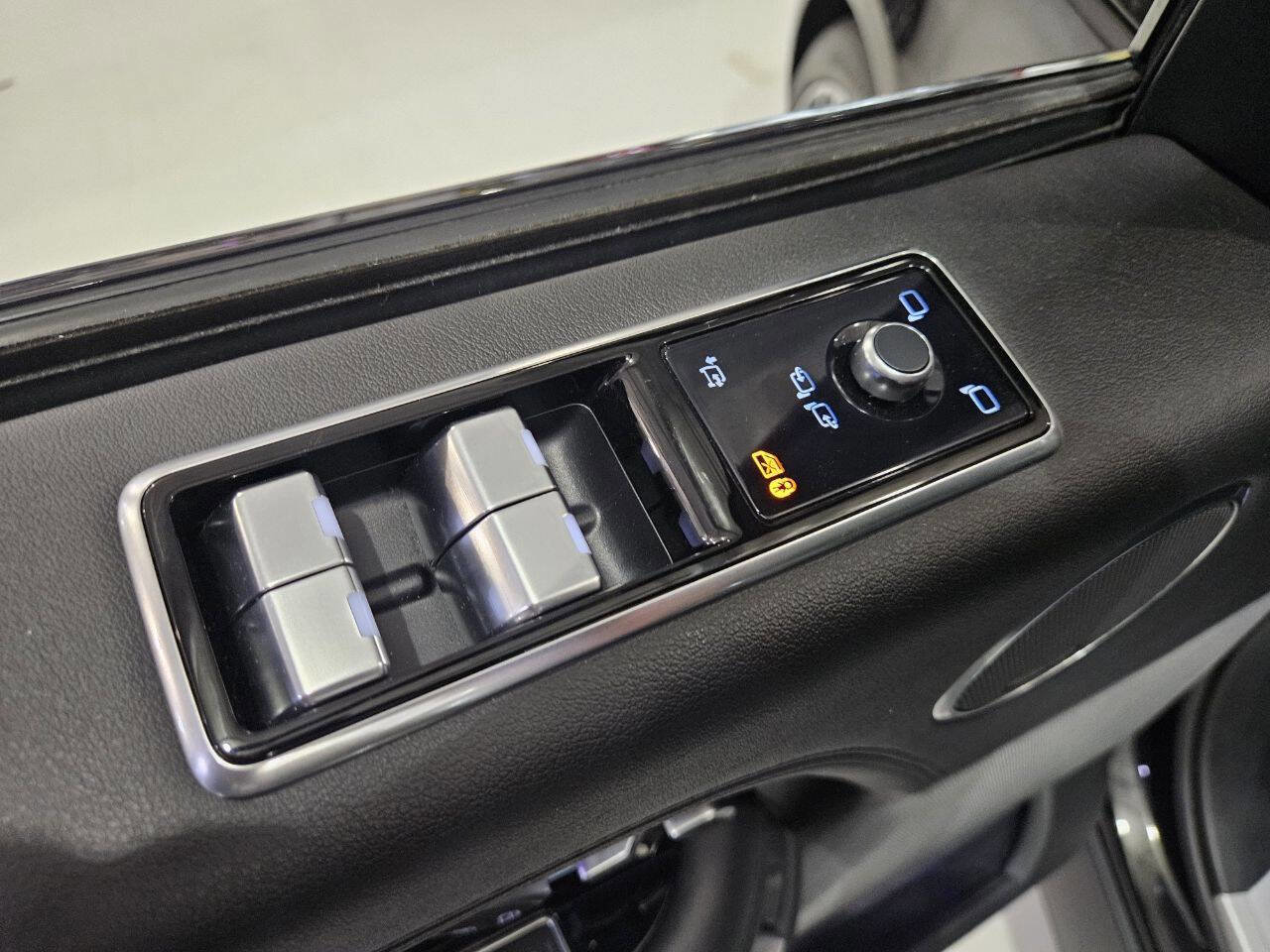 Used 2021 Land Rover Range Rover P525 Westminster Edition image 62