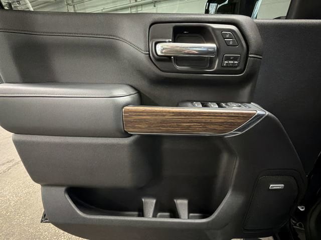 Used 2020 Chevrolet Silverado 2500 High Country w/ Z71 Off-Road Package AWD/4WD image 26