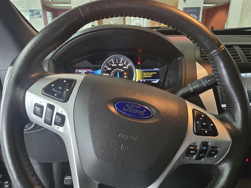 Used 2015 Ford Explorer Limited image 31