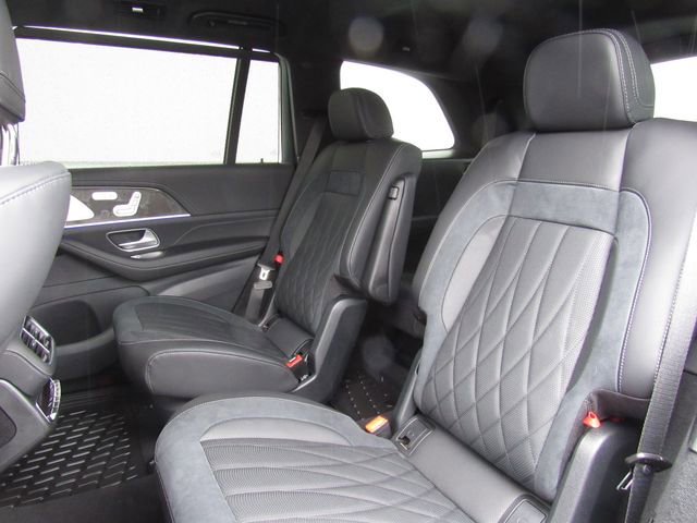 New 2026 Mercedes-Benz GLS 63 AMG 4MATIC image 17