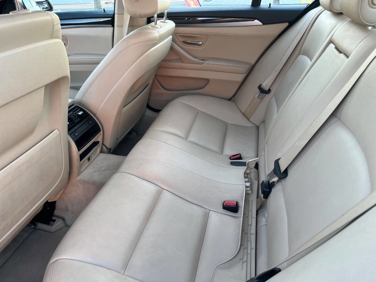Used 2014 BMW 528i xDrive Sedan AWD/4WD image 21