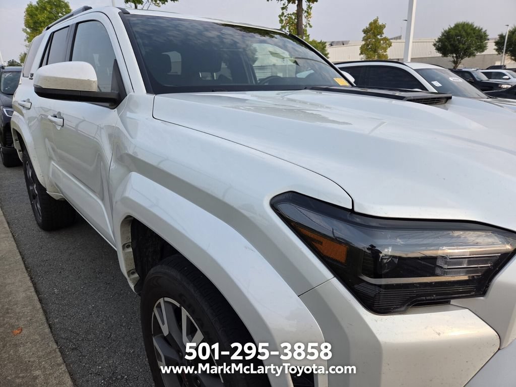 Used 2025 Toyota 4Runner TRD Sport AWD/4WD image 4
