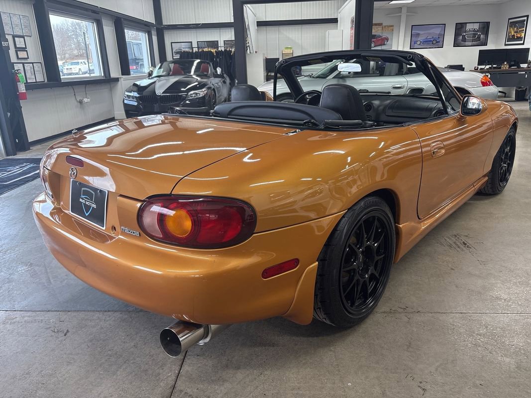 Used 2000 MAZDA MX-5 Miata image 13