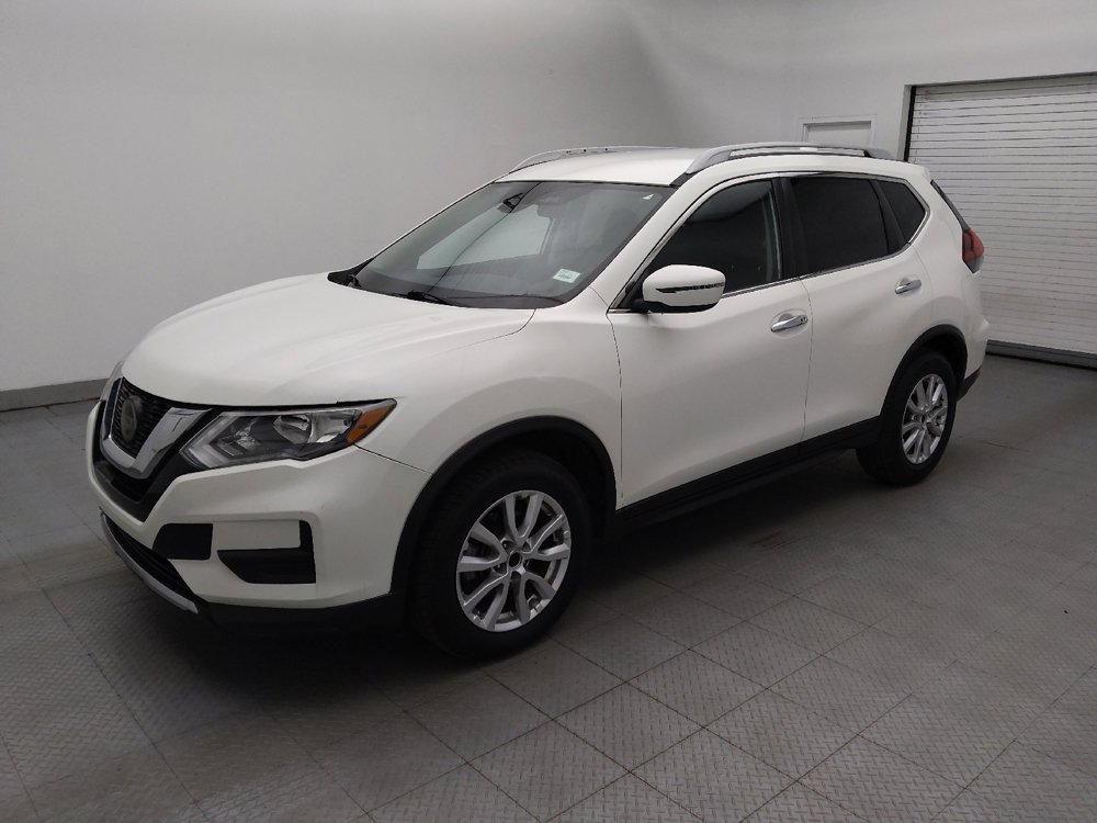 Used 2020 Nissan Rogue SV FWD image 2