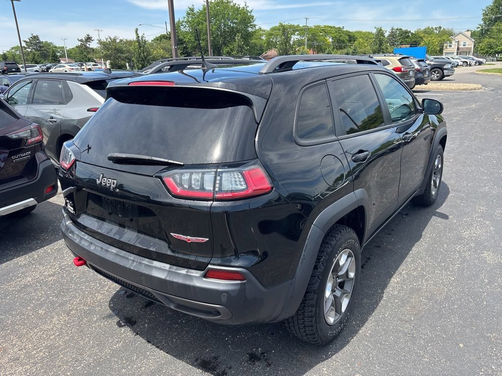 Used 2019 Jeep Cherokee Trailhawk w/ Cold Weather Group AWD/4WD image 3