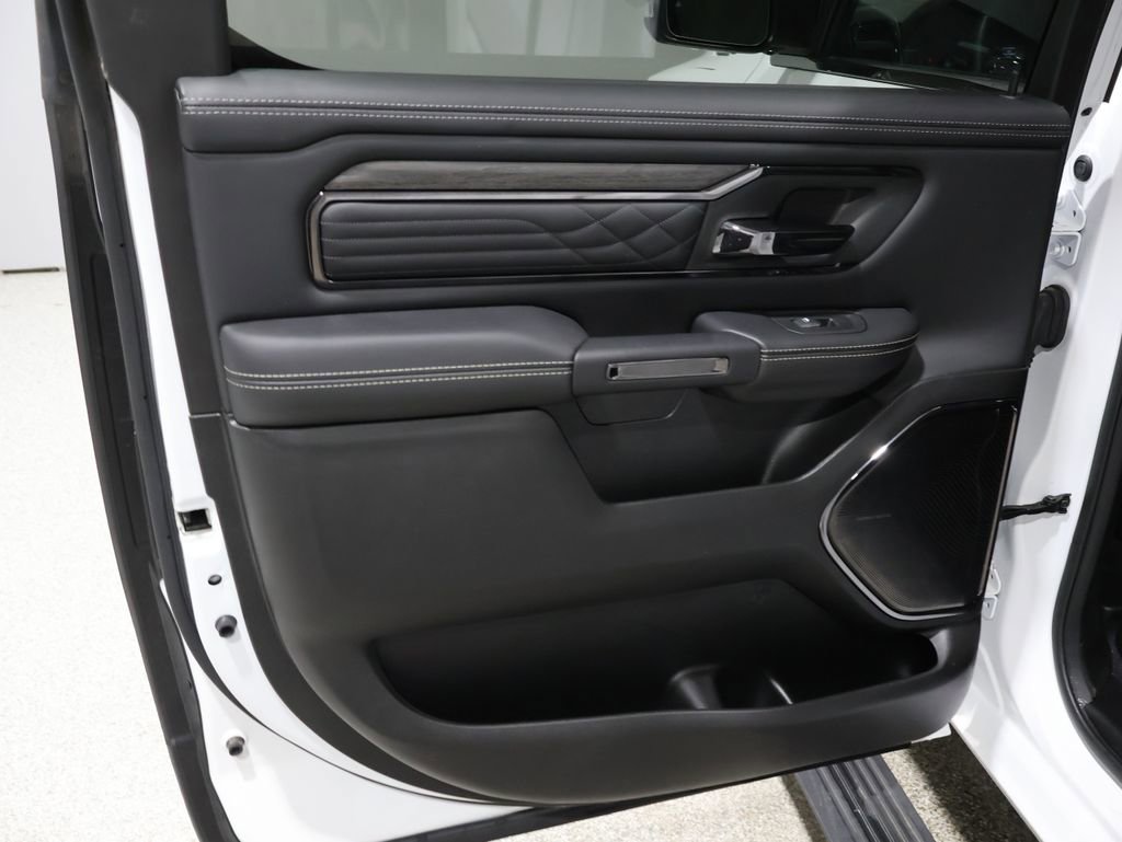 Used 2025 RAM 1500 Limited image 20