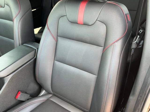 Used 2024 Chevrolet Trax RS w/ Sunroof Package FWD image 14