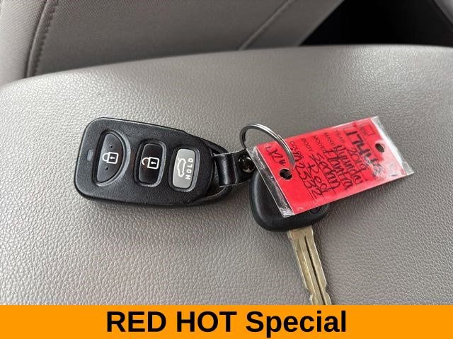 Used 2019 Hyundai Elantra SE image 46