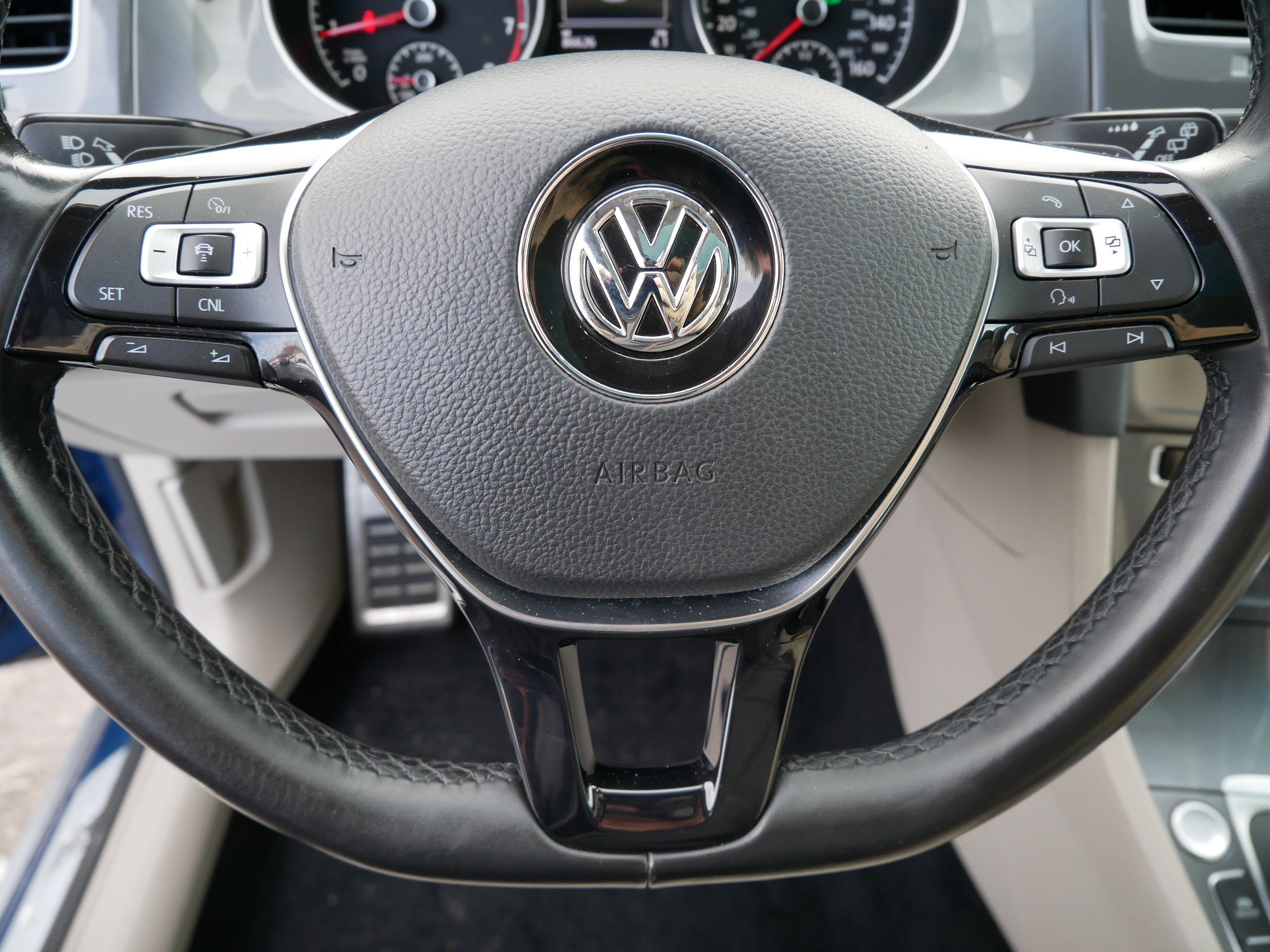 Used 2017 Volkswagen Golf Alltrack SE image 25