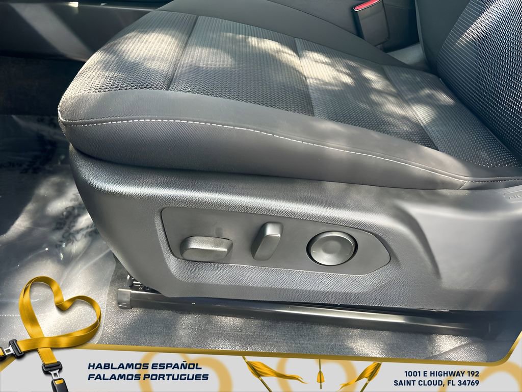 New 2026 GMC Canyon Elevation w/ Convenience Package image 13