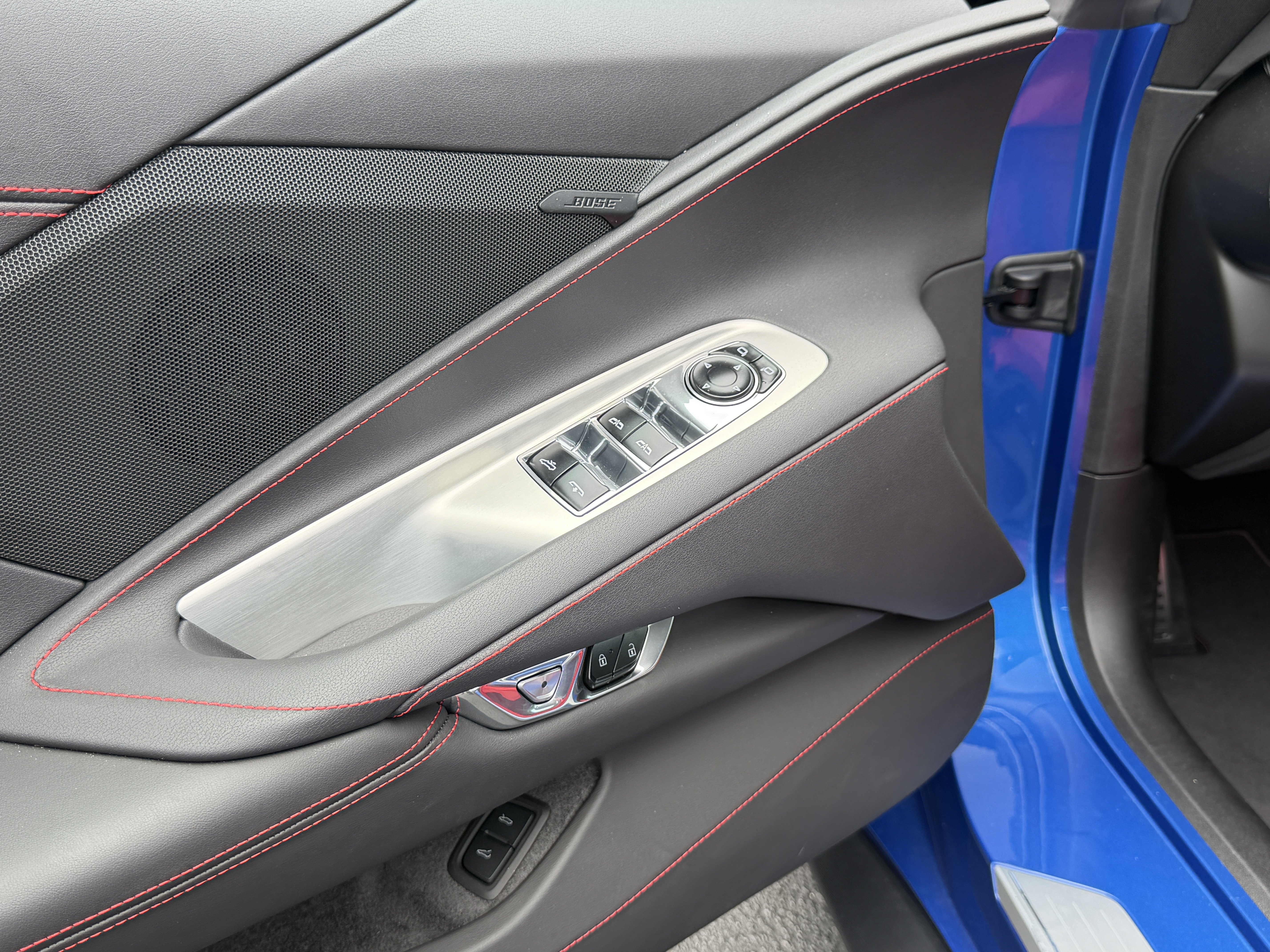 Used 2021 Chevrolet Corvette Stingray Convertible w/ Z51 Performance Package RWD image 20