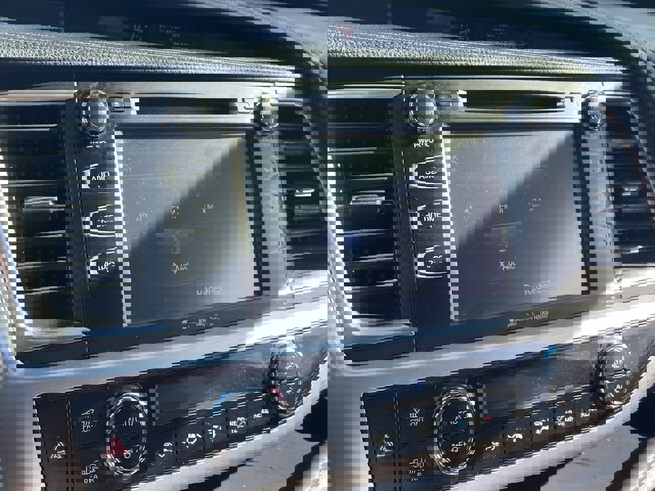 Used 2017 Toyota Highlander Plus image 6