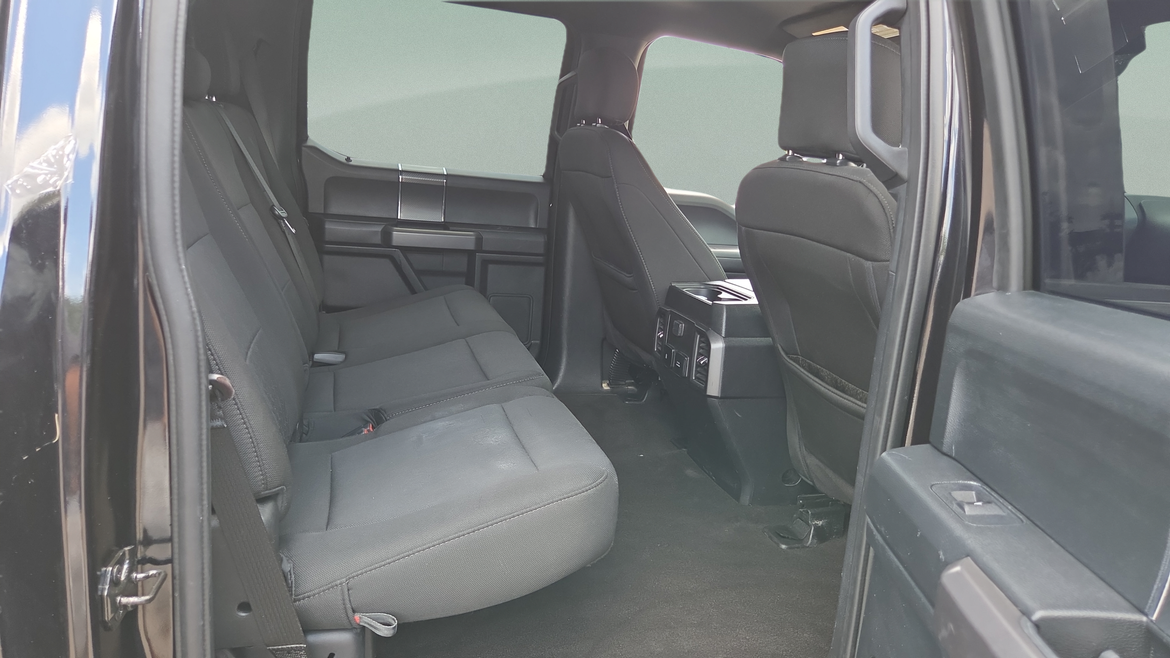 Used 2020 Ford F150 XLT w/ Equipment Group 302A Luxury RWD image 14