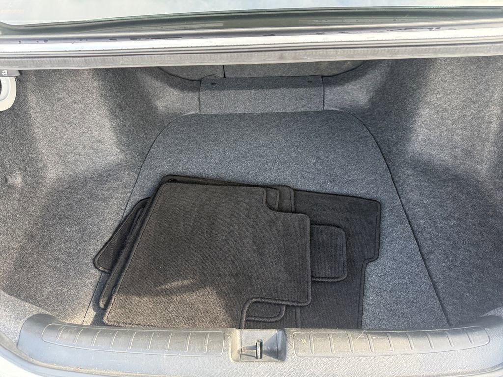 Used 2018 Honda Accord Sport image 19