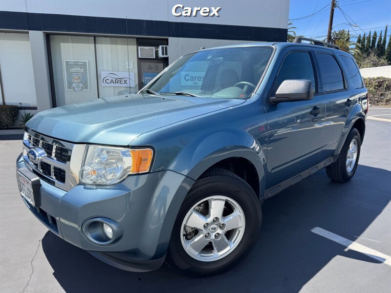 Used 2011 Ford Escape XLT FWD image 1