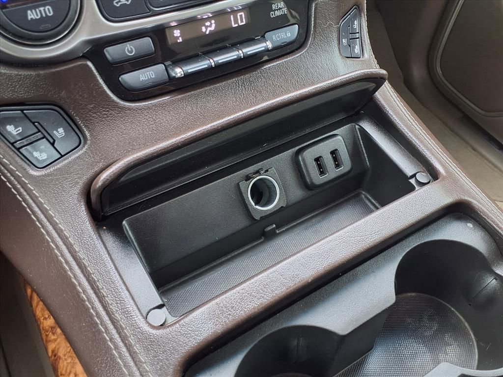Used 2018 Chevrolet Suburban Premier image 14