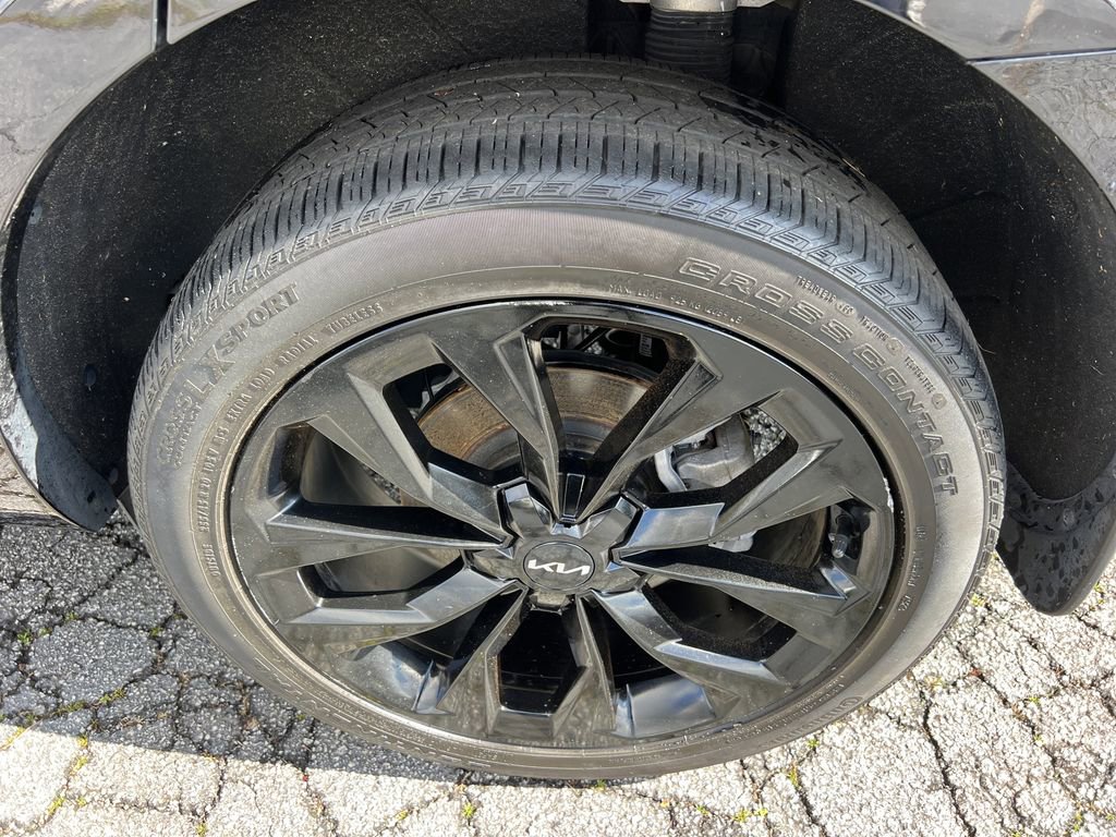 Used 2022 Kia Sorento SX image 16