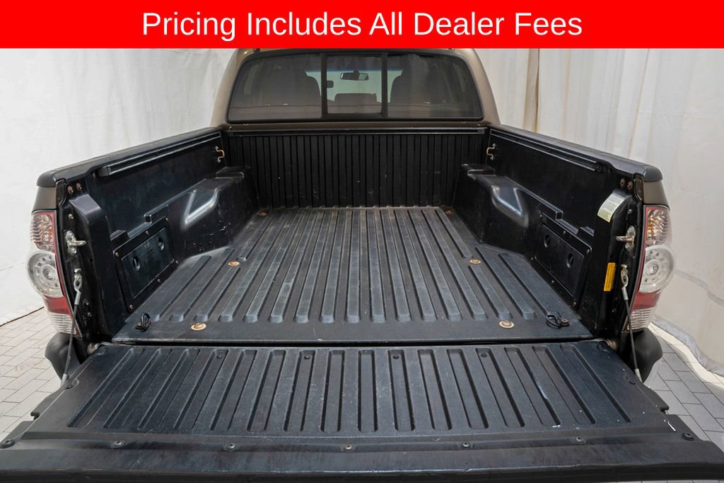 Used 2015 Toyota Tacoma PreRunner w/ SR5 Package RWD image 5