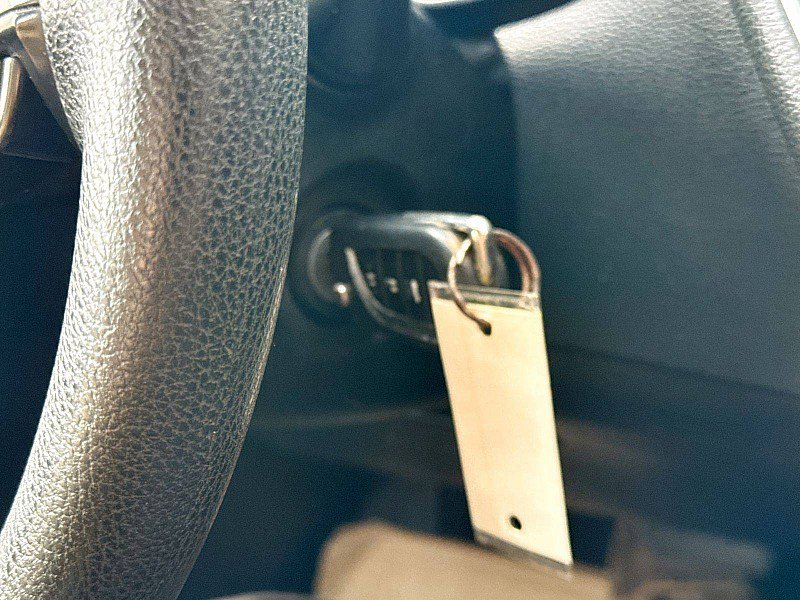 Used 2020 Toyota Corolla LE image 23