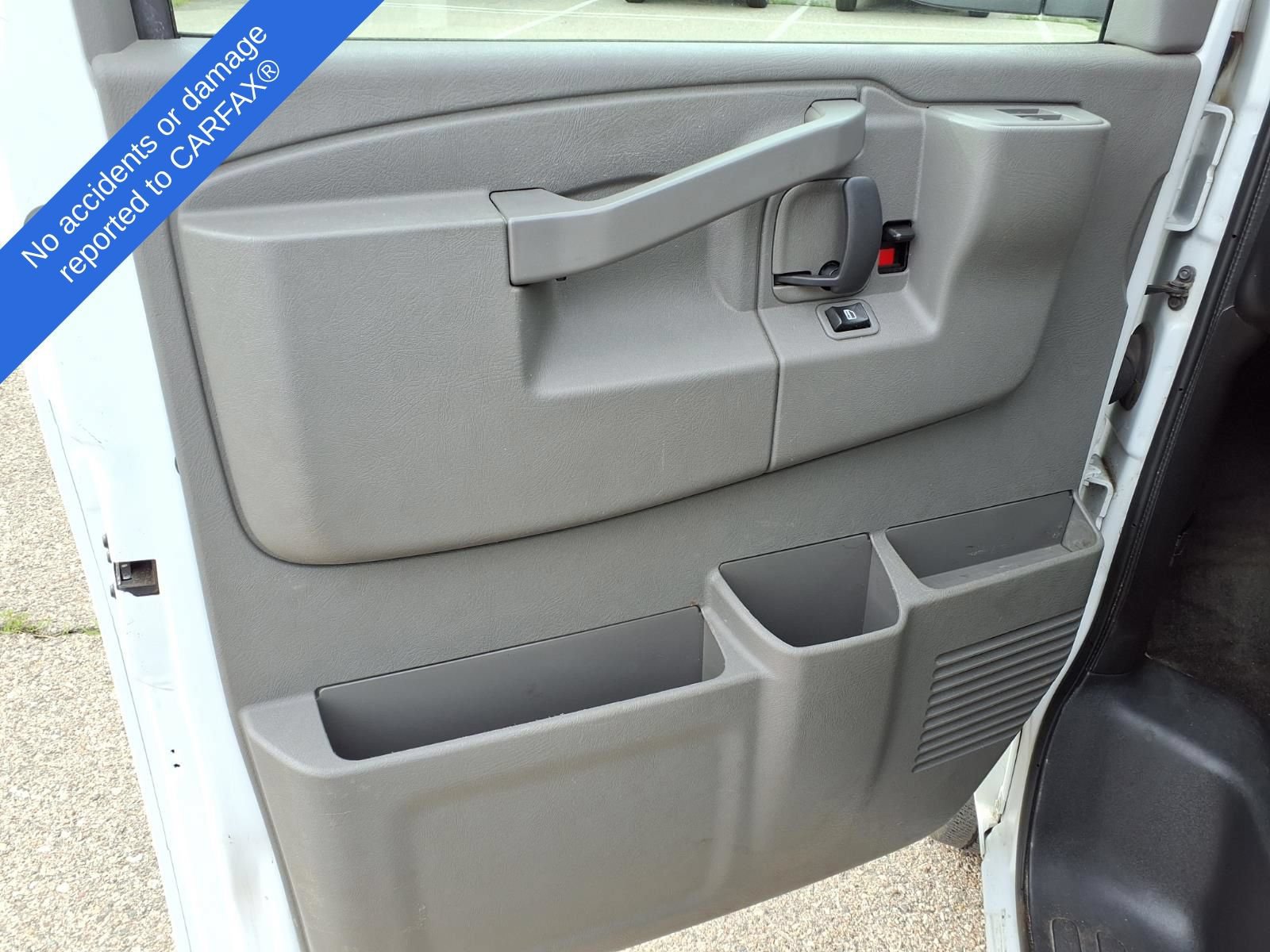 Used 2016 Chevrolet Express 3500 LT w/ LT Preferred Equipment Group RWD image 15