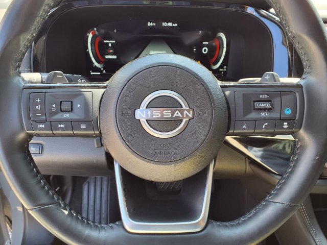 Certified 2025 Nissan Pathfinder Platinum FWD image 10