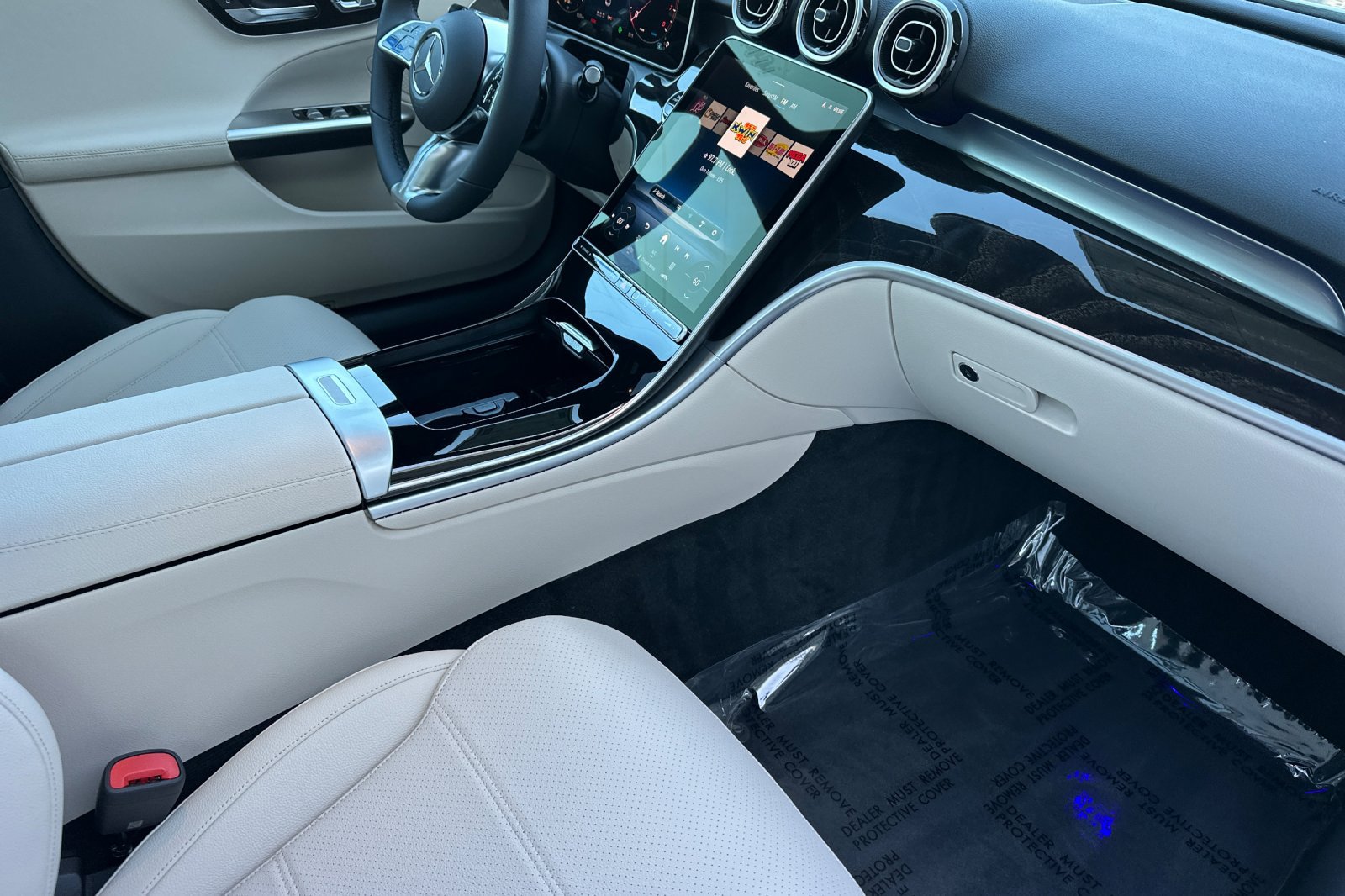 New 2026 Mercedes-Benz C 300 4MATIC Sedan image 15