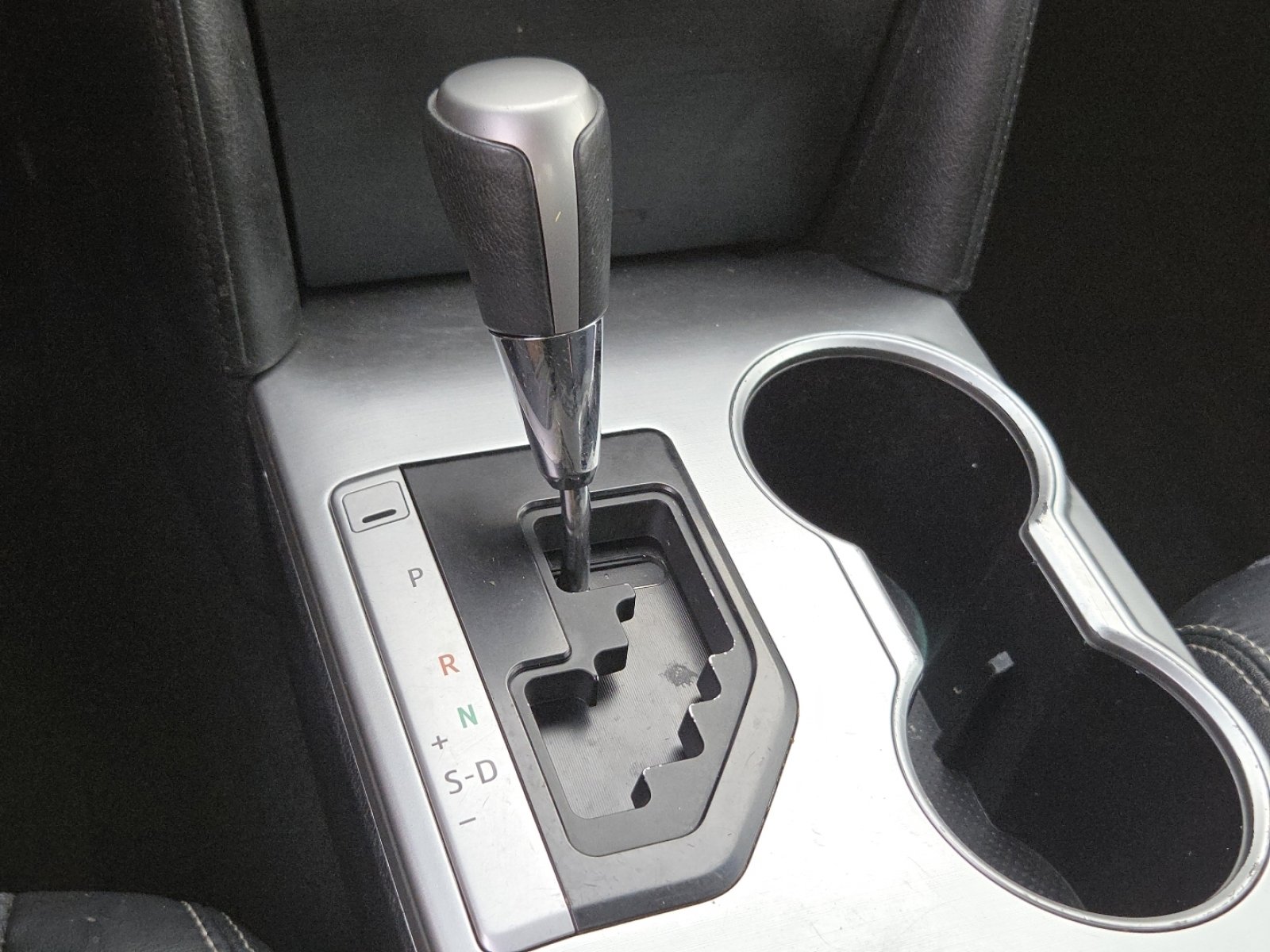 Used 2014 Toyota Camry SE image 27