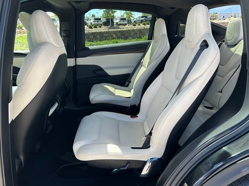 Used 2022 Tesla Model X AWD/4WD image 24